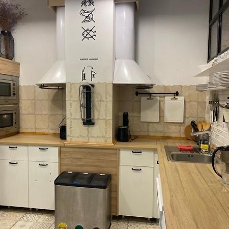 Hostel Numero Trece - Free Towels, Coffee & Tea, Remote Check-In (Adults Only) Аликанте Екстериор снимка