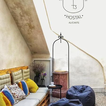 Hostel Numero Trece - Free Towels, Coffee & Tea, Remote Check-In (Adults Only) Аликанте Екстериор снимка
