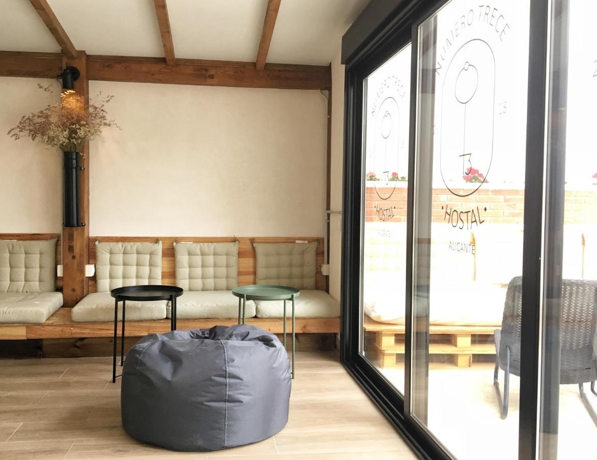 Hostel Numero Trece - Free Towels, Coffee & Tea, Remote Check-In (Adults Only) Аликанте Екстериор снимка
