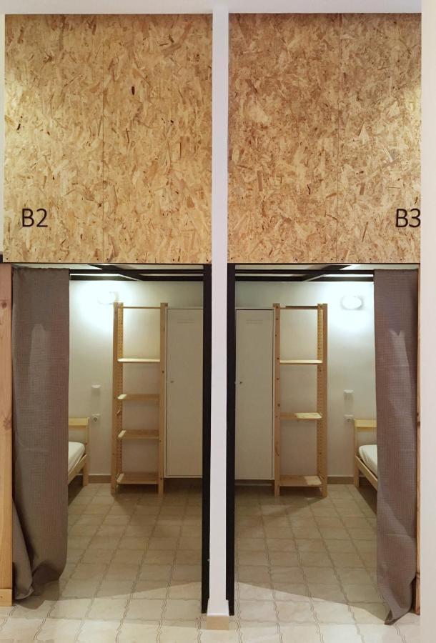 Hostel Numero Trece - Free Towels, Coffee & Tea, Remote Check-In (Adults Only) Аликанте Екстериор снимка